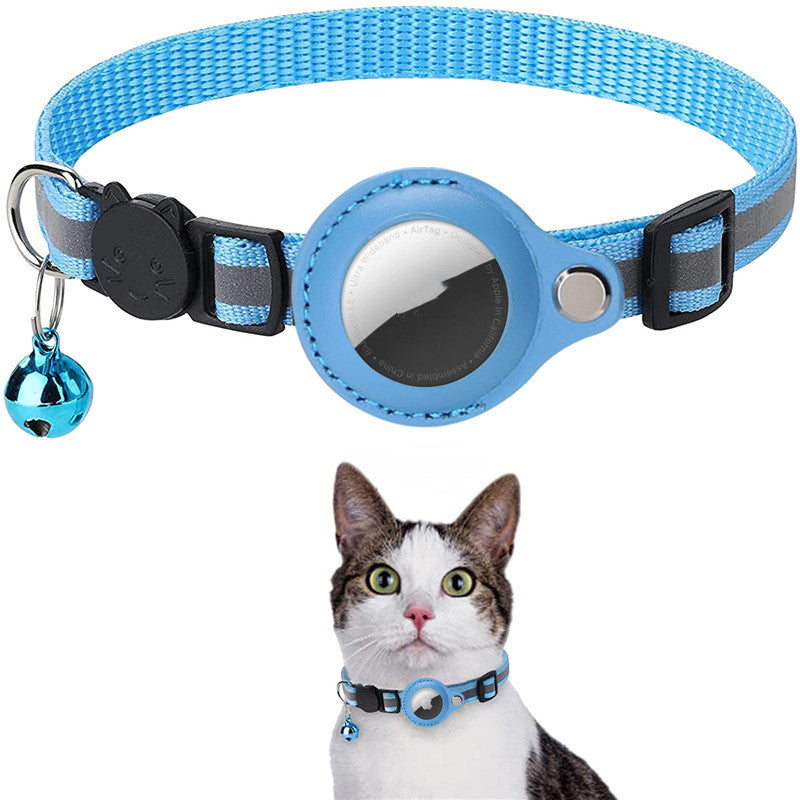 ReflectiCollar: Waterproof Collar with Airtag & Reflective Surface for Pets